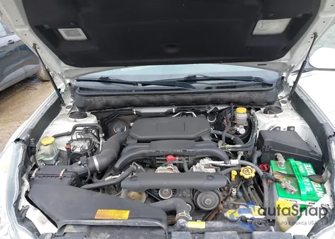 2010 Subaru Legacy 2.5I Limited из США, поврежденный, VIN 4S3BMBK69A3229724